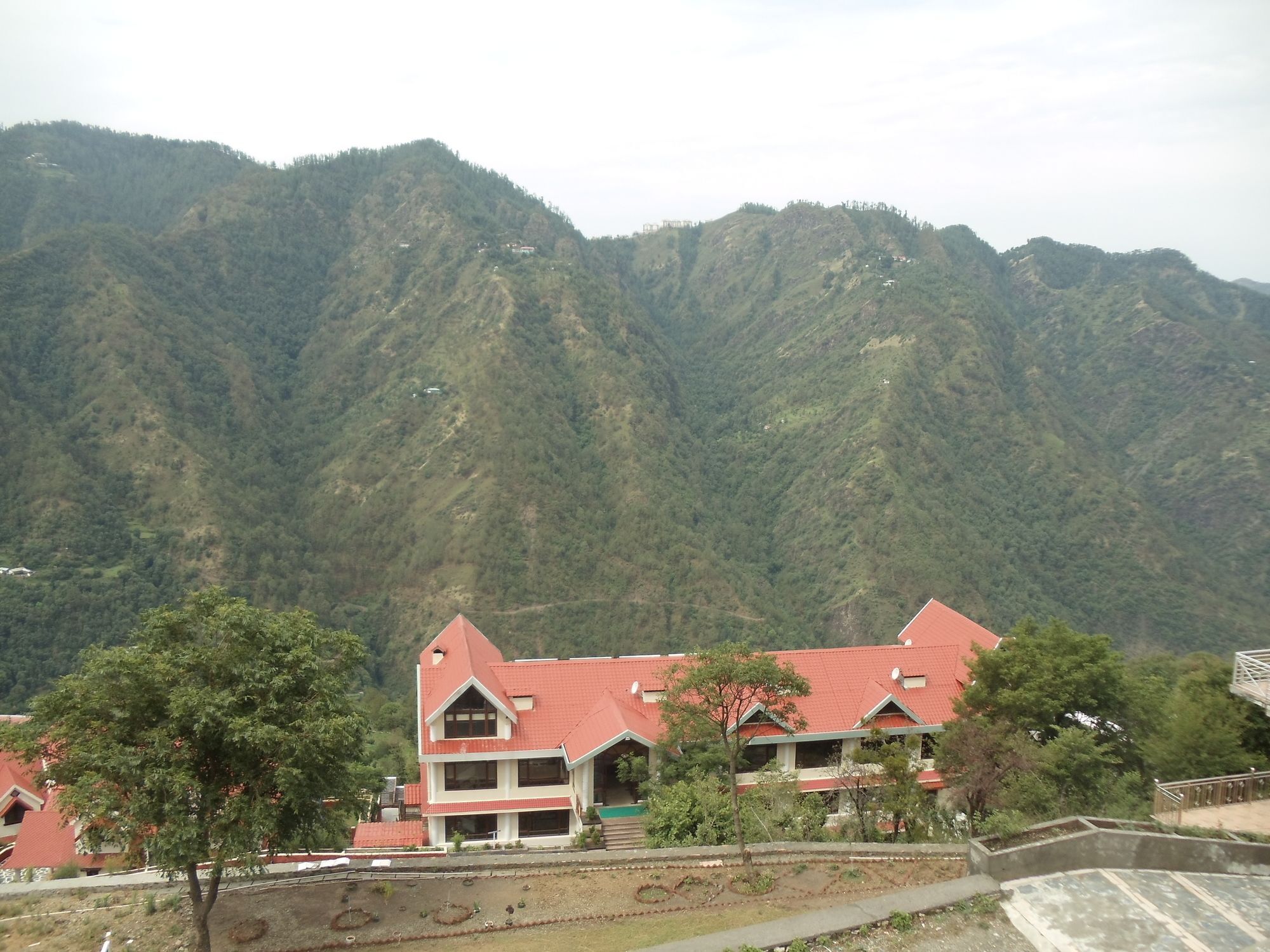 Manla Homes Resort Shimla Eksteriør billede