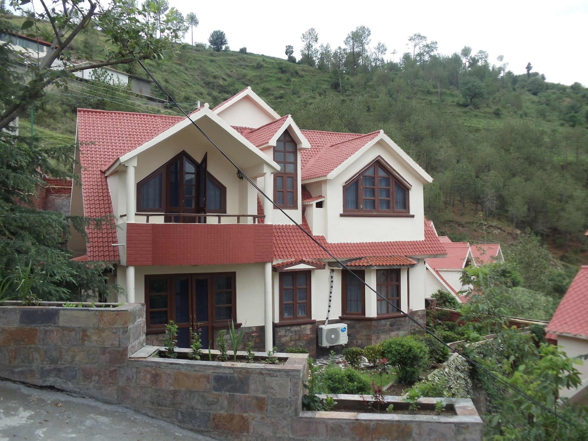 Manla Homes Resort Shimla Eksteriør billede