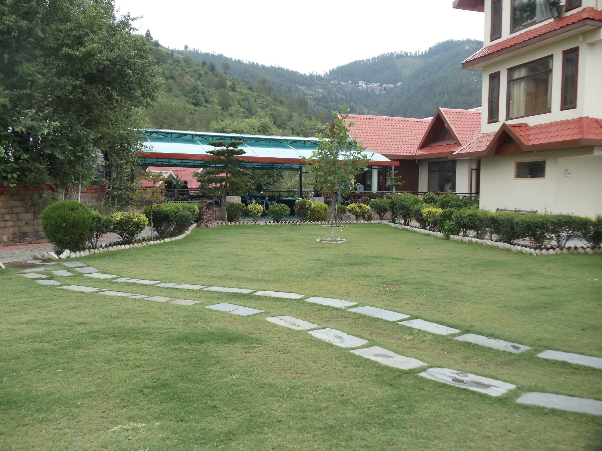 Manla Homes Resort Shimla Eksteriør billede