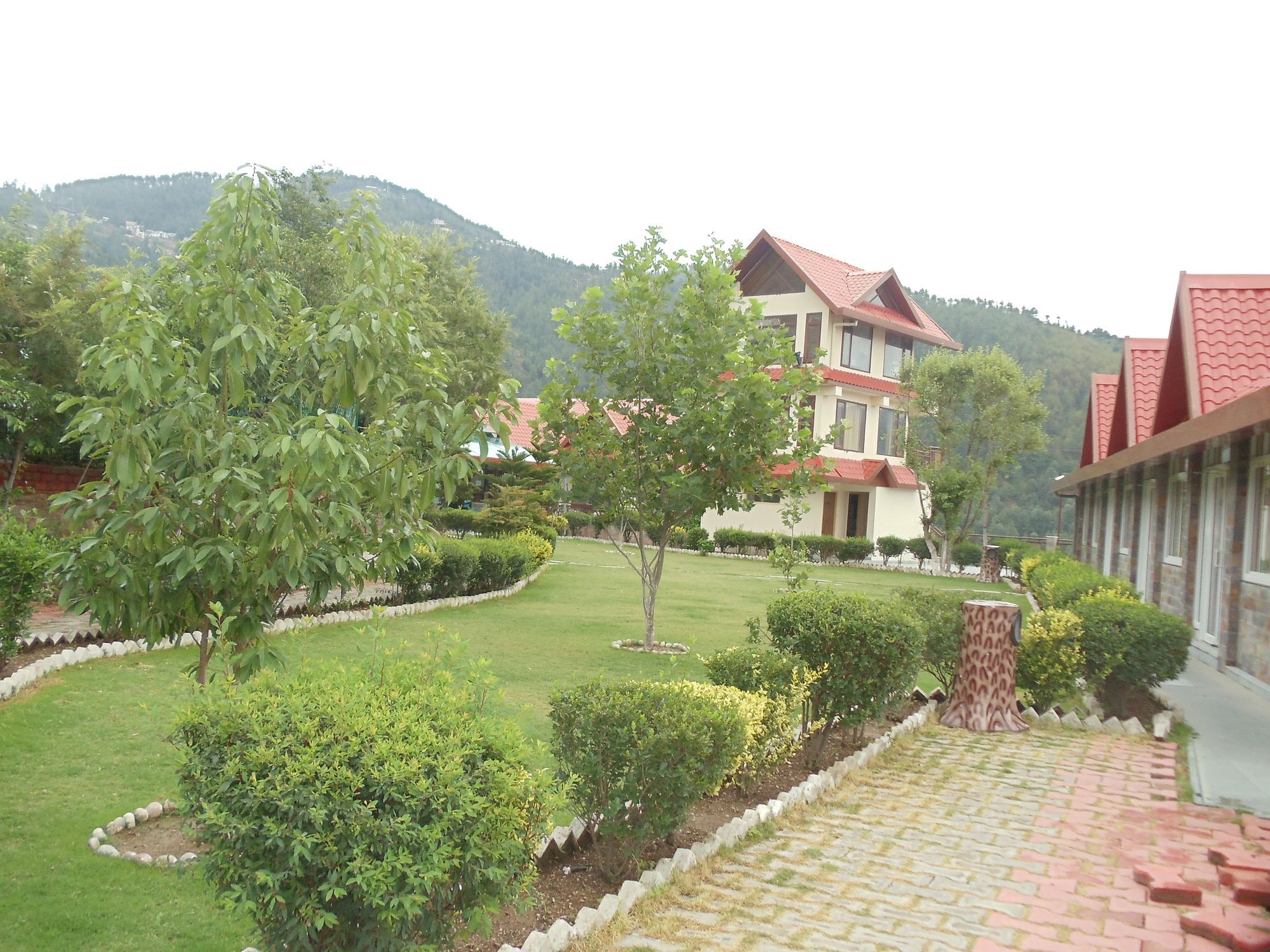 Manla Homes Resort Shimla Eksteriør billede