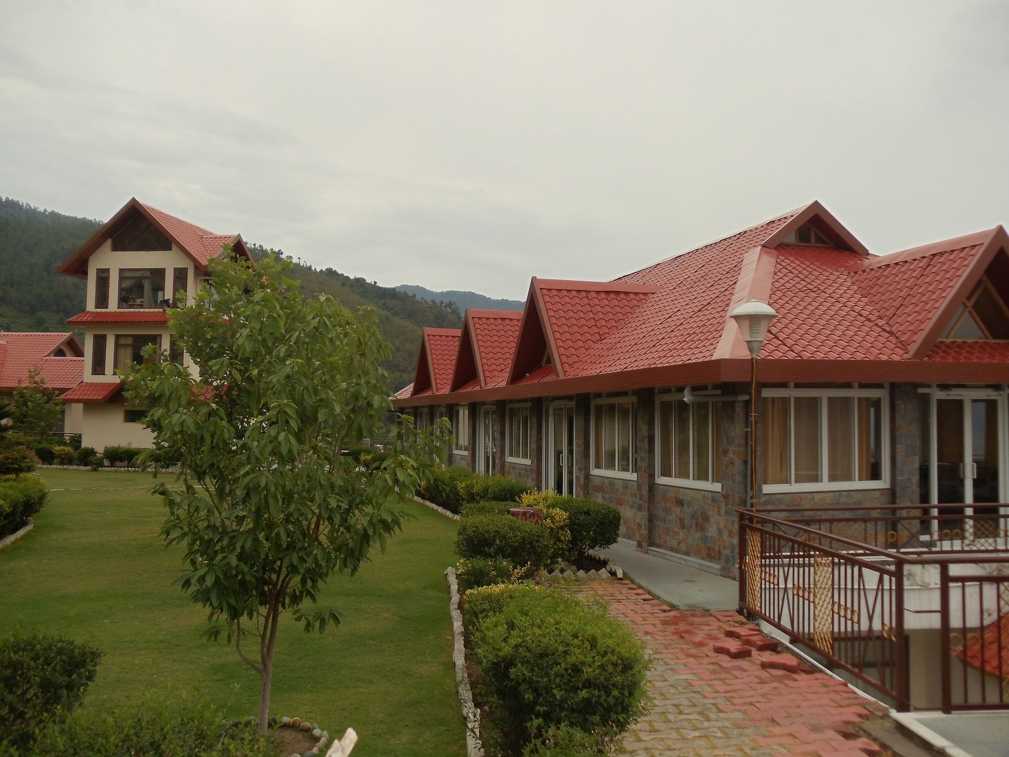 Manla Homes Resort Shimla Eksteriør billede