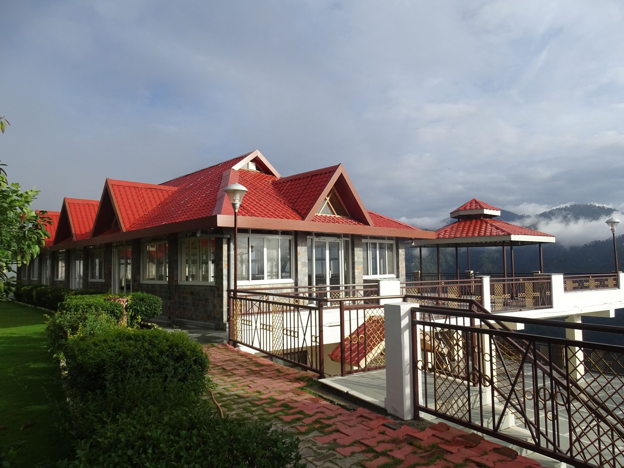 Manla Homes Resort Shimla Eksteriør billede